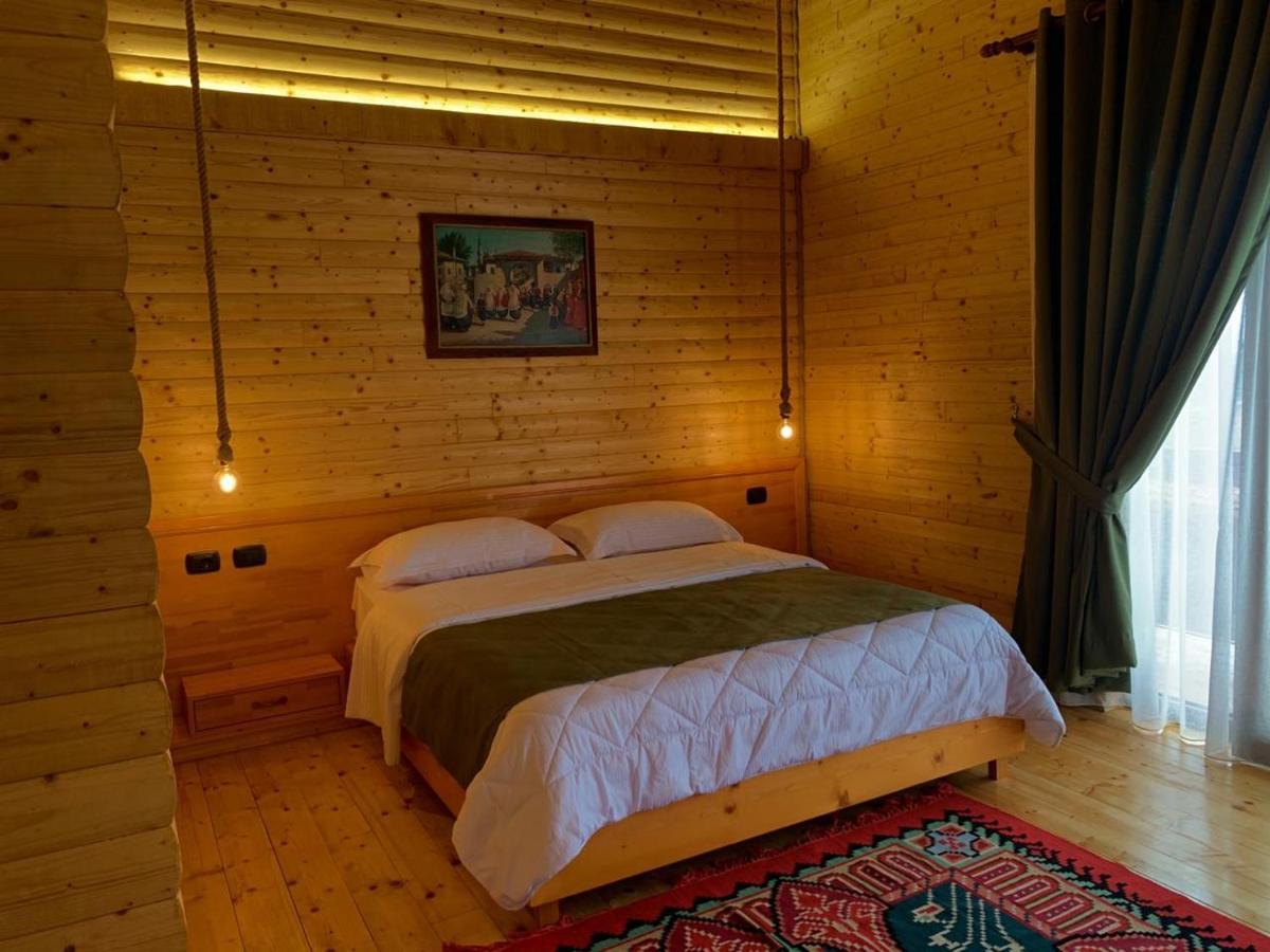 Отель Wooden House Шкодер Экстерьер фото
