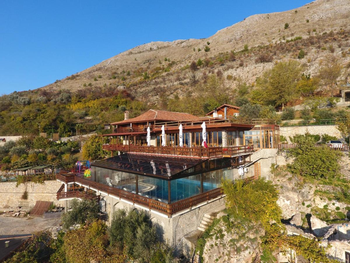 Отель Wooden House Шкодер Экстерьер фото
